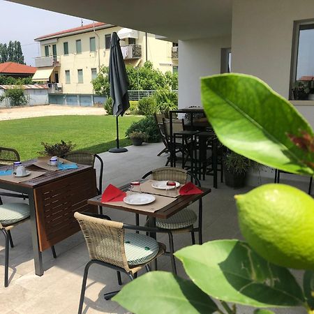 I Broletti Del Garda Ξενοδοχείο Pacengo Di Lazise Εξωτερικό φωτογραφία